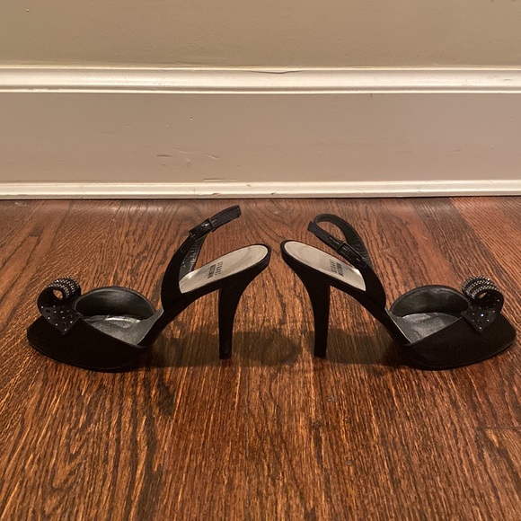 Stuart Weitzman Open Toed Heels - Picture 6 of 6